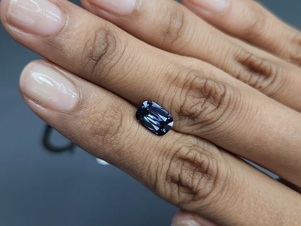 Espinela azul de talla cojín de 2,26 ct, Tanzania Image №2