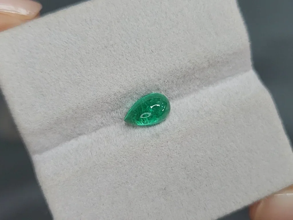 Esmeralda talla cabujón 1,15 quilates, Rusia Image №4