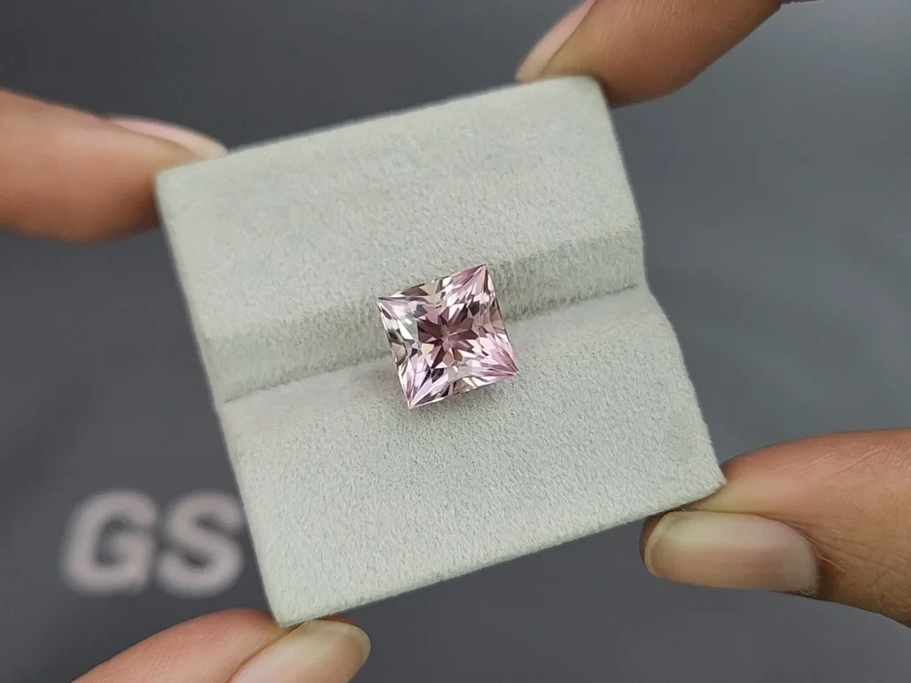 Soft pink tourmaline princess cut  5.50 carats,  Africa Image №4