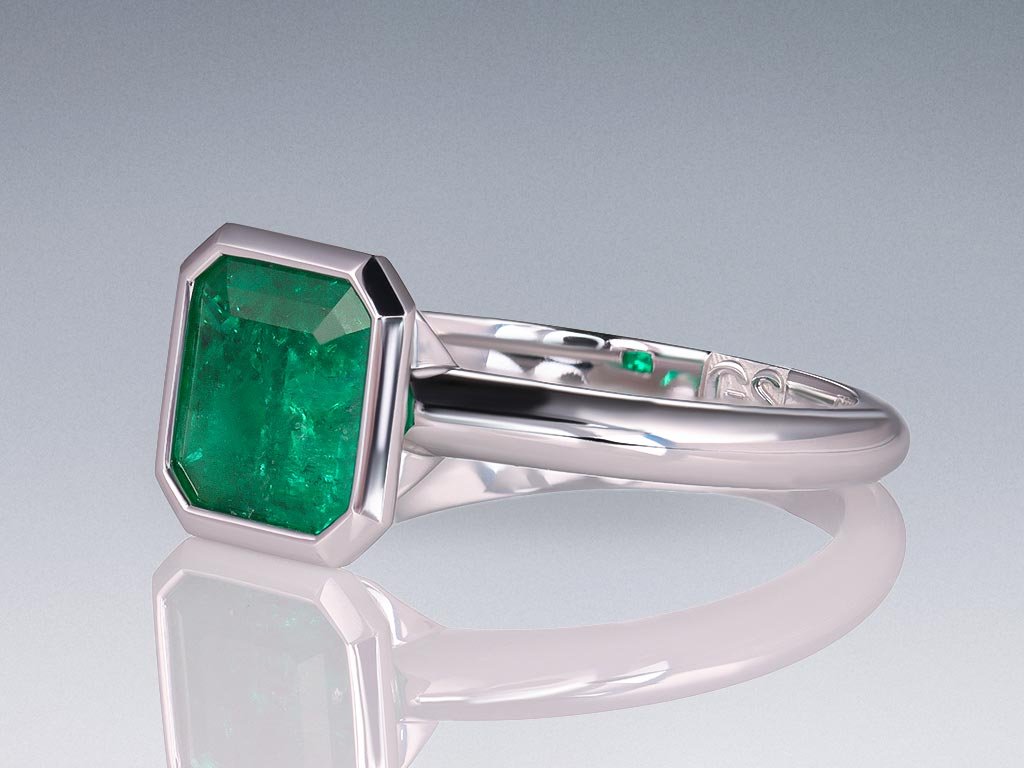 Ring with Vivid Green emerald color 1.60 ct in 18 karat gold  Image №3