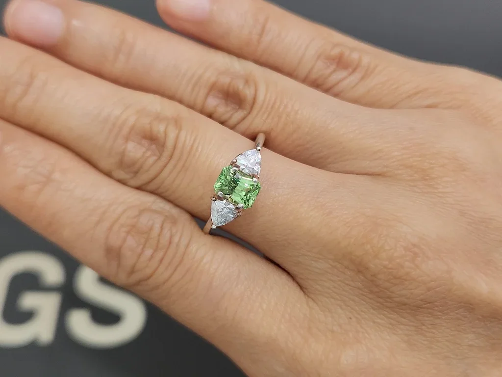 Grenat grossulaire taille radiant 1,15 ct Kenya Image №5