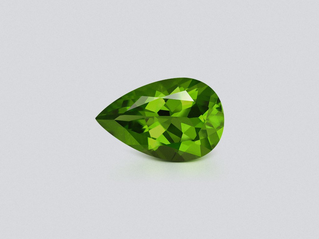 Peridoto verde talla pera 8,16 carats, Pakistán Image №1