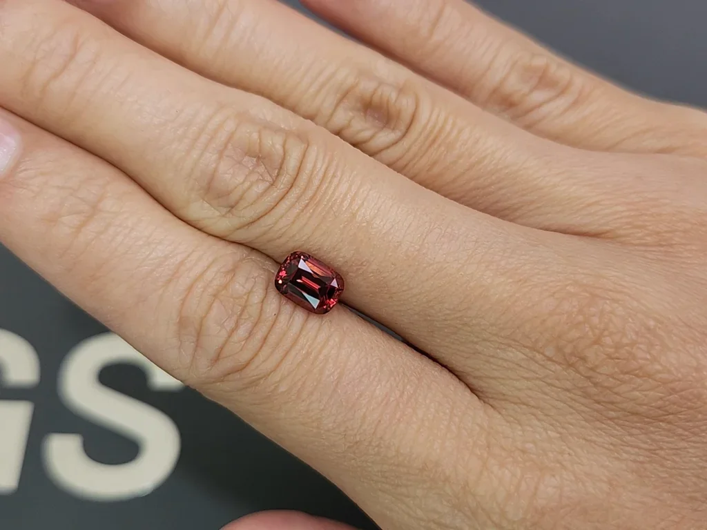 Rhodolite garnet cushion cut 1.82 carats, Tanzania Image №2