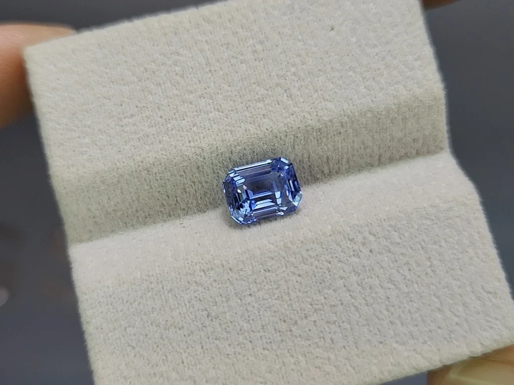 Blauer saphir achteckig geschliffener 2,04 karat, Sri Lanka Image №4