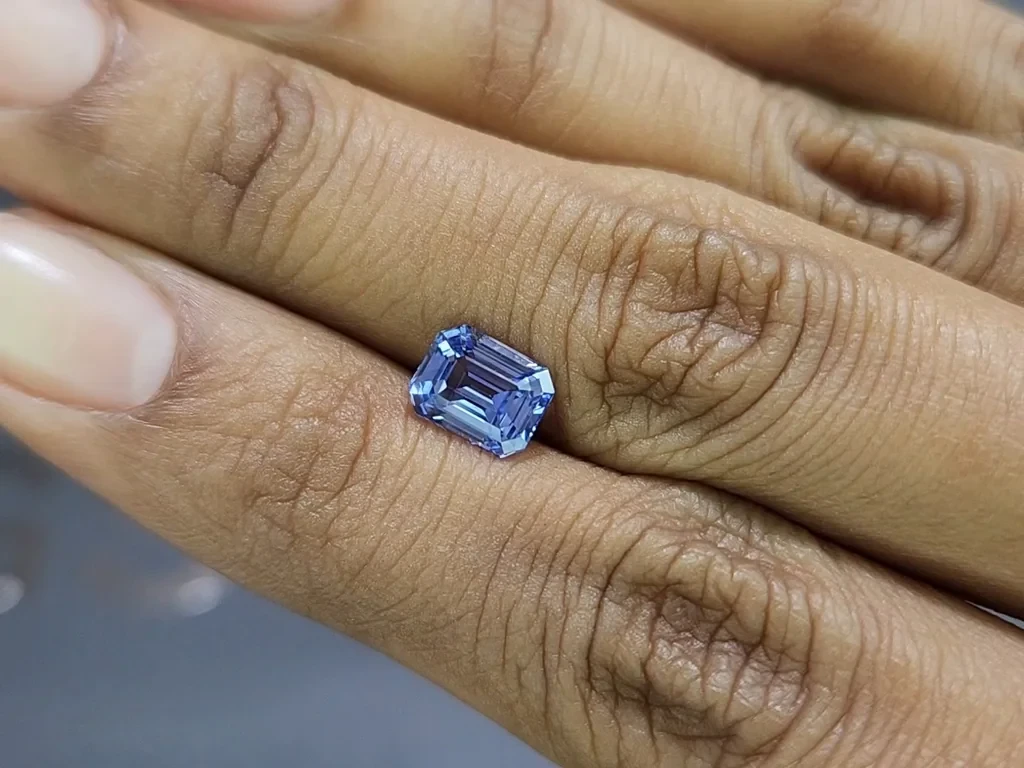 Blauer saphir achteckig geschliffener 2,04 karat, Sri Lanka Image №2