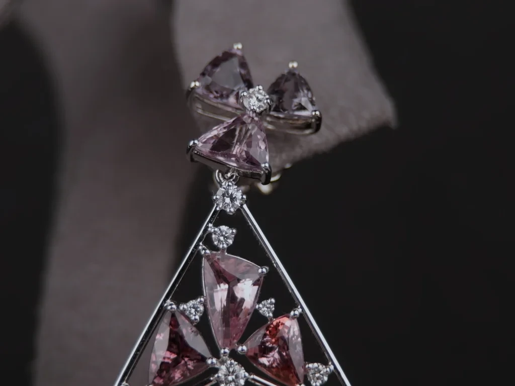 Earrings with Burmese spinels 20.28 ct and diamonds set in 900 platinum Image №3