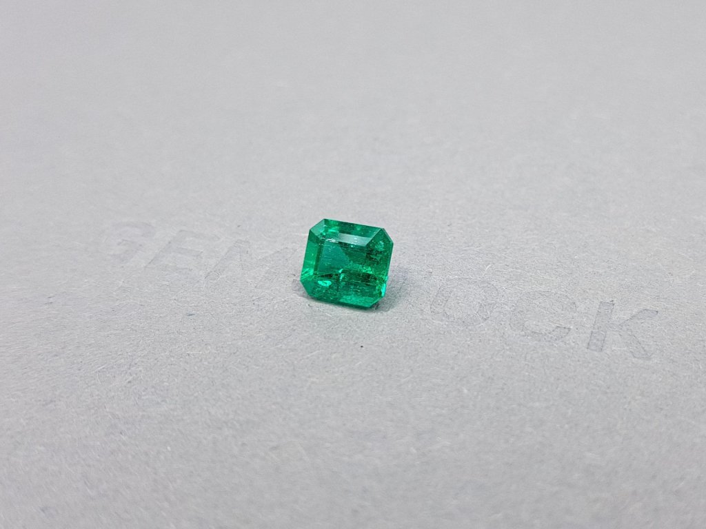 Muzo Green emerald octagon cut 1.70 ct, Colombia Image №3