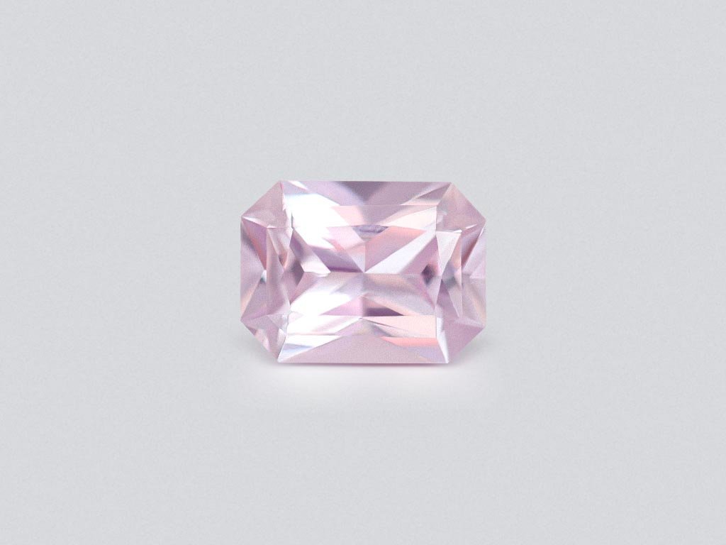 Saphir rose non raffiné (Baby Pink) taille radiant 1,02 carats, Madagascar Image №1