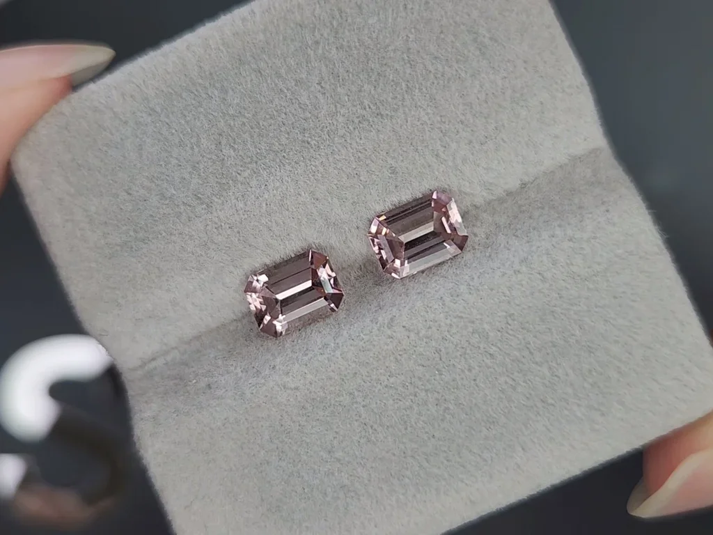 Paar zartrosa Rubelliten im Achteckschliff 1,81 karat, Afrika Image №4