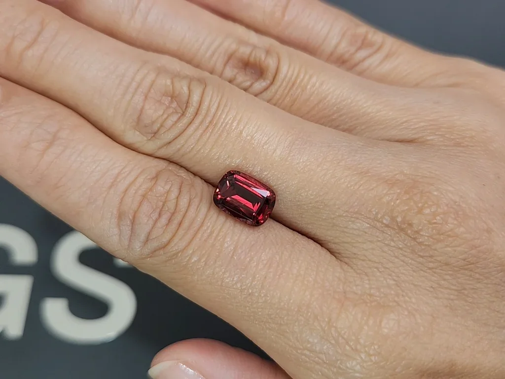 Rhodolite garnet cushion cut 3.39 carats, Tanzania Image №2