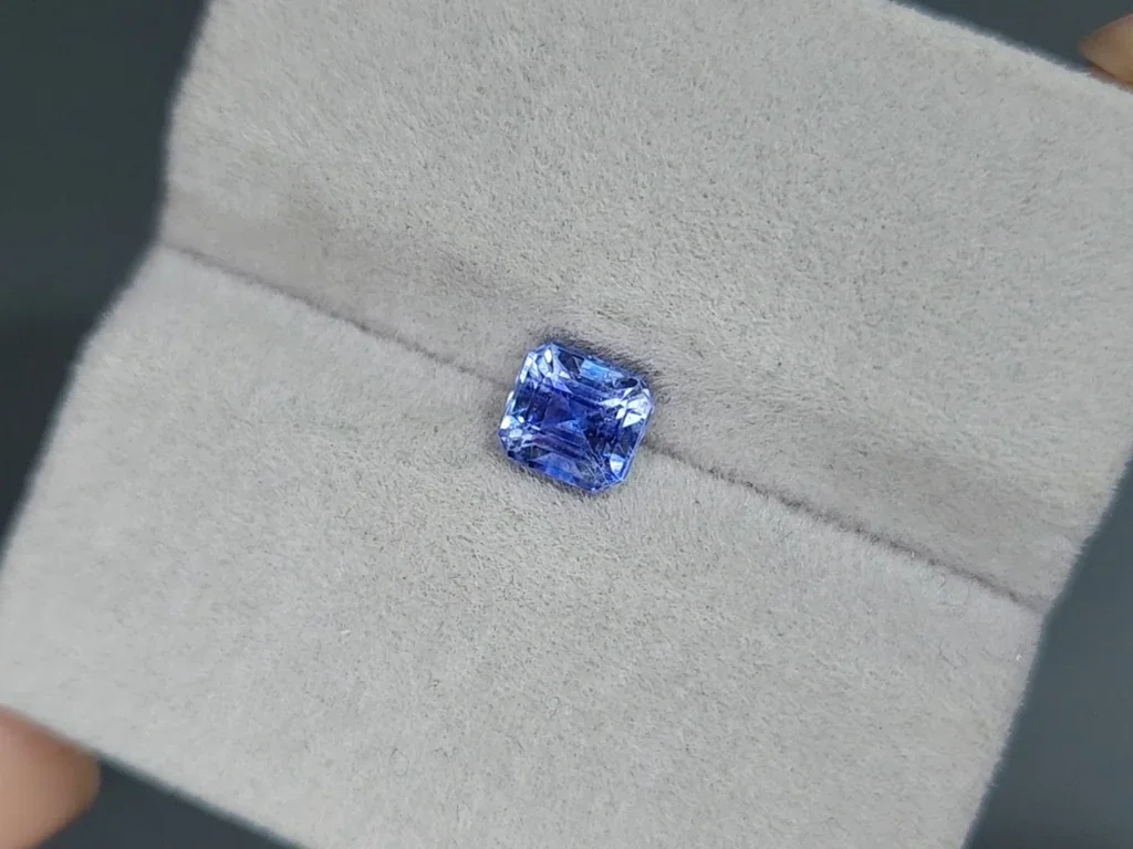 Zafiro azul de talla octogonal de 1,17 quilates, Sri Lanka Image №4