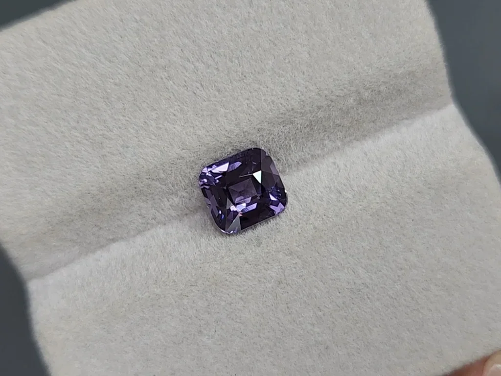Espinela morada de talla cojín de 1,60 ct, Tanzania Image №3