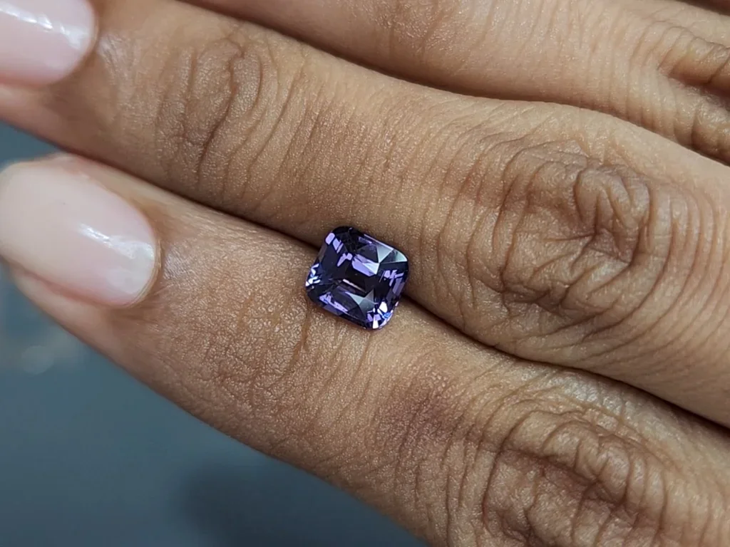 Espinela morada de talla cojín de 1,60 ct, Tanzania Image №4