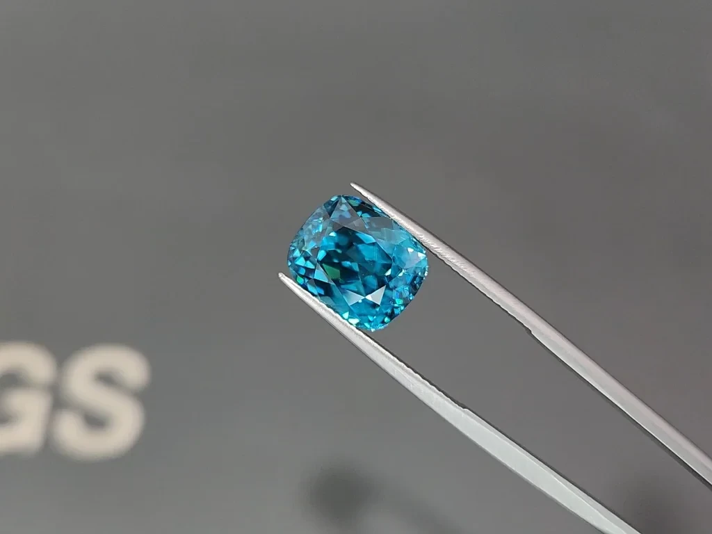 Zircon bleu taille coussin de 12,03 carats, Cambodge Image №3