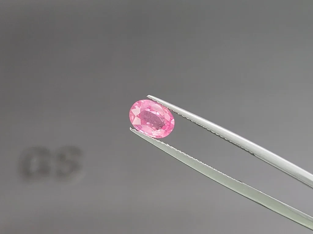 Spinel Mahenge Vivid pink milky effect oval cut 1.33 carat, Tanzania   Image №3