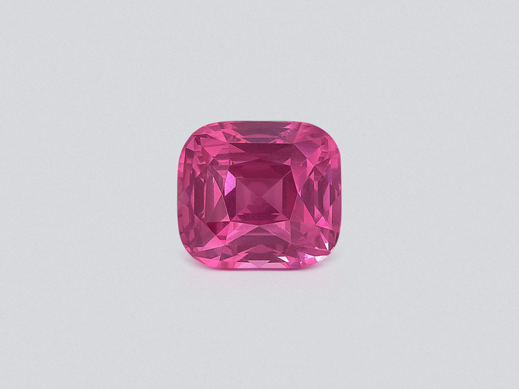 Spinelle de Mahenge Vibrant pink taille coussin 6,25 carats, Tanzanie Image №1