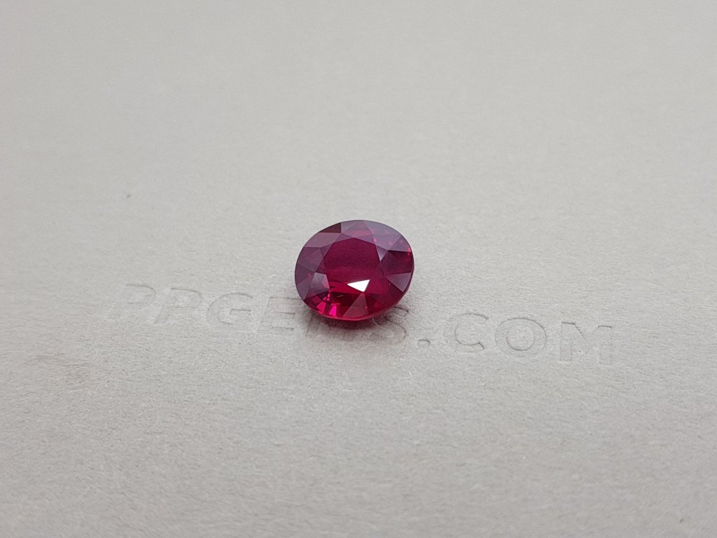 Bright ruby from Mozambique, 4.02 ct oval cut Image №2