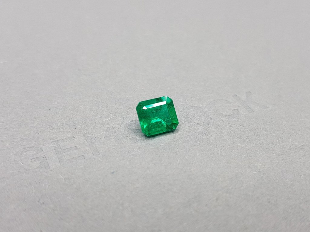 Emerald 1.40 ct, Colombia, Muzo Green Image №2