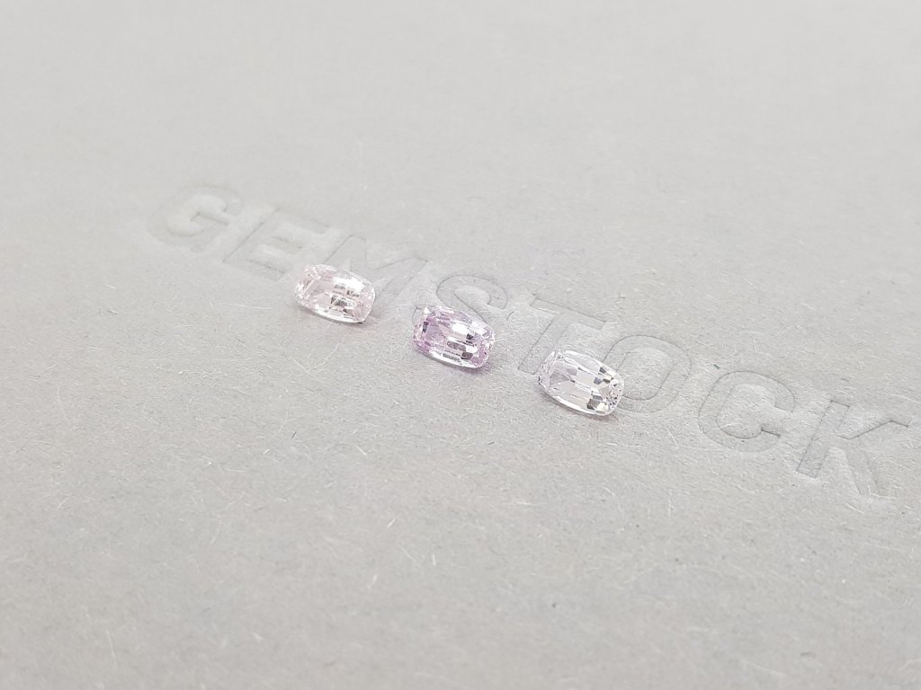 Set of unheated cushion cut pink sapphires 1.10 carats Image №3