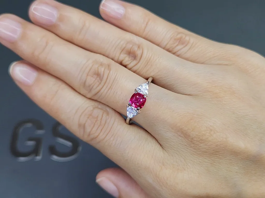 Unheated Pigeon blood cushion cut ruby 1.05 carats, Mozambique Image №5