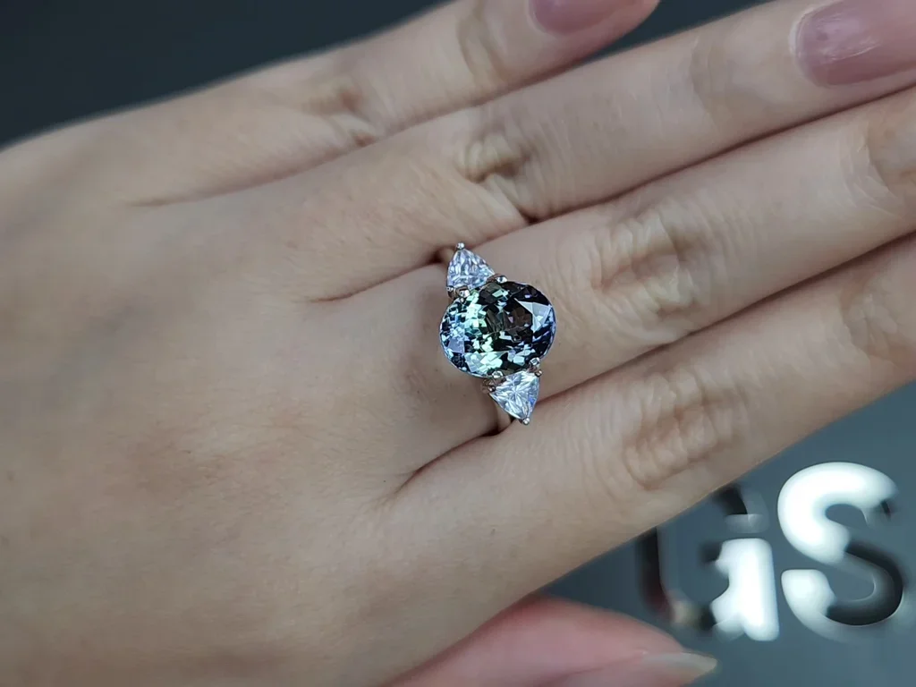 Unheated oval out tanzanite 3.64ct Tanzania Image №5