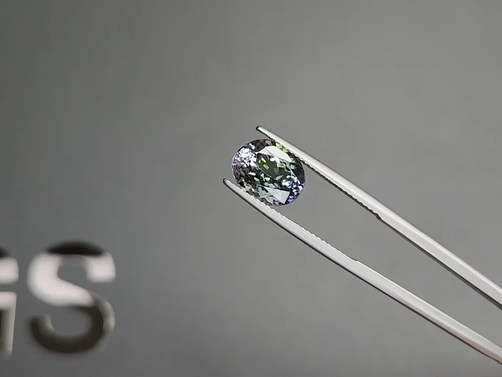 Unheated oval out tanzanite 3.64ct Tanzania Image №3