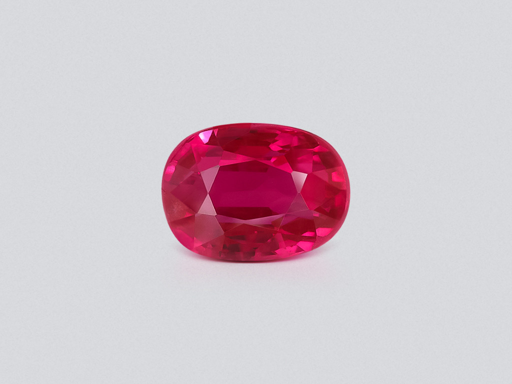 Rubis rouge rose non chauffé, taille ovale, 2,007 carats, Birmanie  Image №1