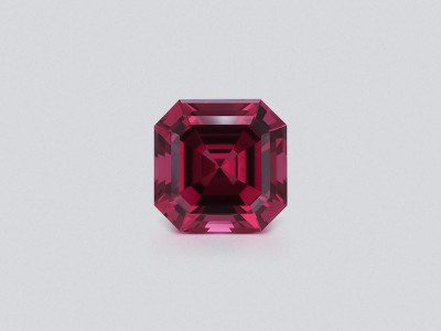 Rhodolite garnet radiant edging 2.51 carats, Madagascar photo