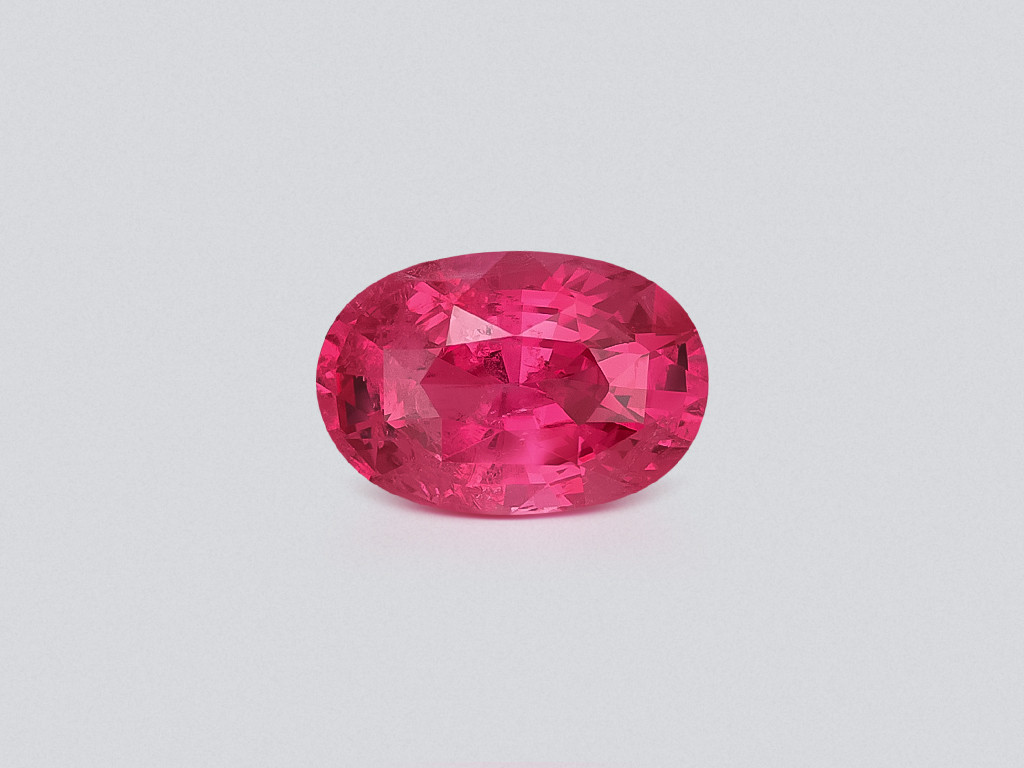 Spinelle de Mahenge Vibrant pink taille ovale 3,20 carats, Tanzanie Image №1