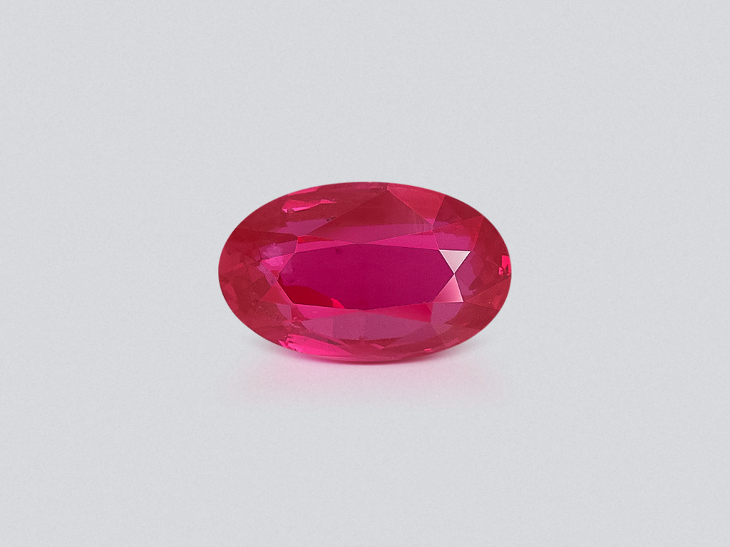 Rubis Pigeon blood non chauffé taille ovale 1,02 carat, Mozambique Image №1