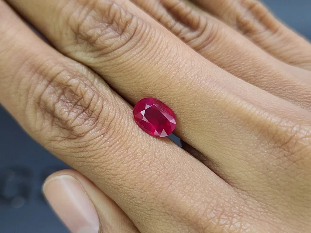 Unheated ruby Intense Red oval cut 2.13 carats, Mozambique Image №2