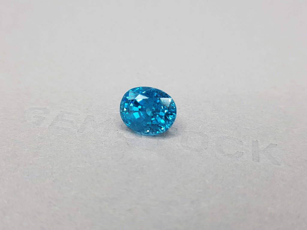 Bright blue oval cut zircon 8.37 ct Image №3