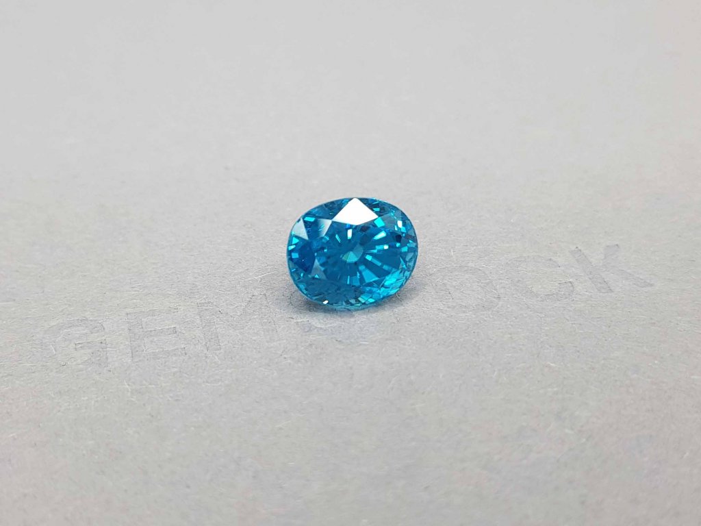 Bright blue oval cut zircon 8.37 ct Image №2