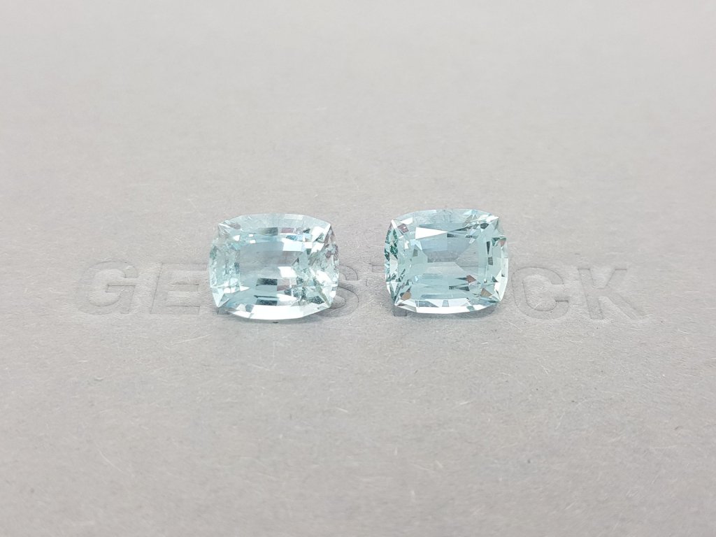 Pair of cushion cut aquamarines 8.38 carats, Africa Image №1