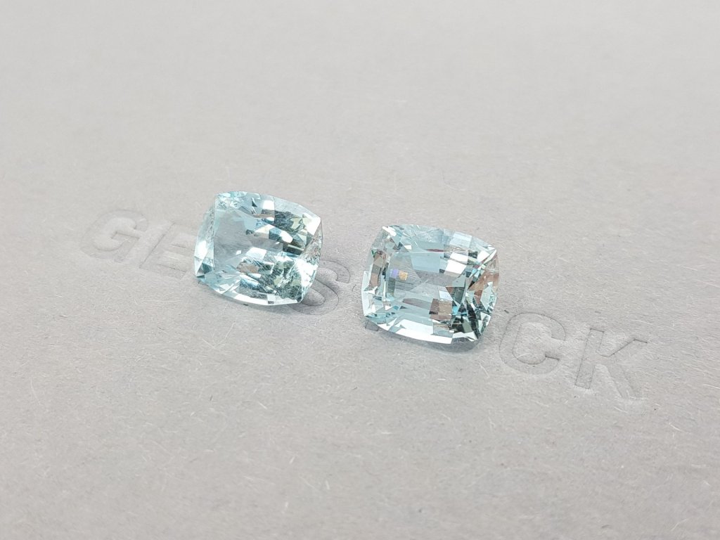 Pair of cushion cut aquamarines 8.38 carats, Africa Image №3