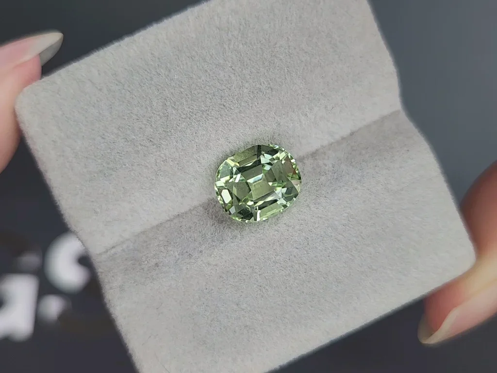 Minze turmalin verdelit ovalschliff 3,62 karat, Afrika Image №4
