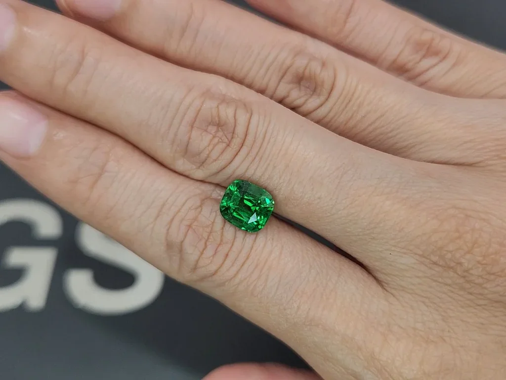Tsavorite cushion cut  3.03 carats, Tanzania Image №2