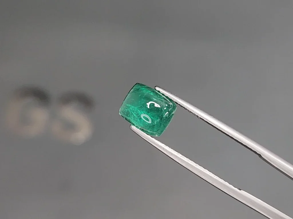 Smaragd cabochonschliff 2,01 karats, Russland Image №3