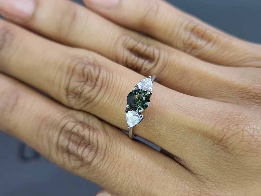 Saphir bleu sarcelle rond de 1,56 carat, Madagascar Image №5