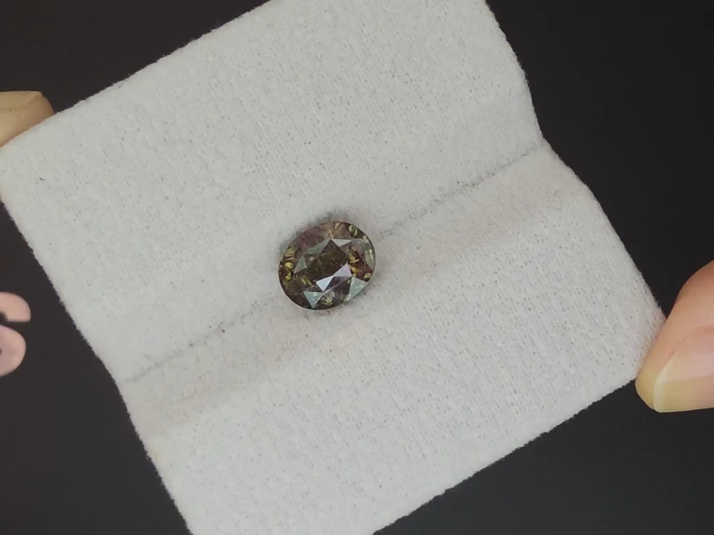 Alexandrite color changing oval cut  2.02 carats, Tanzania Image №6