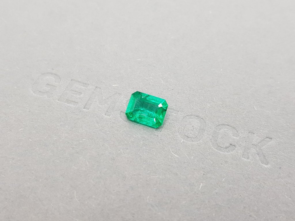 Colombian Octagon Emerald 1.00 ct Image №3