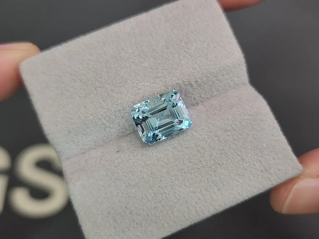 Octagon cut aquamarine 3.74 carats, Madagascar Image №4