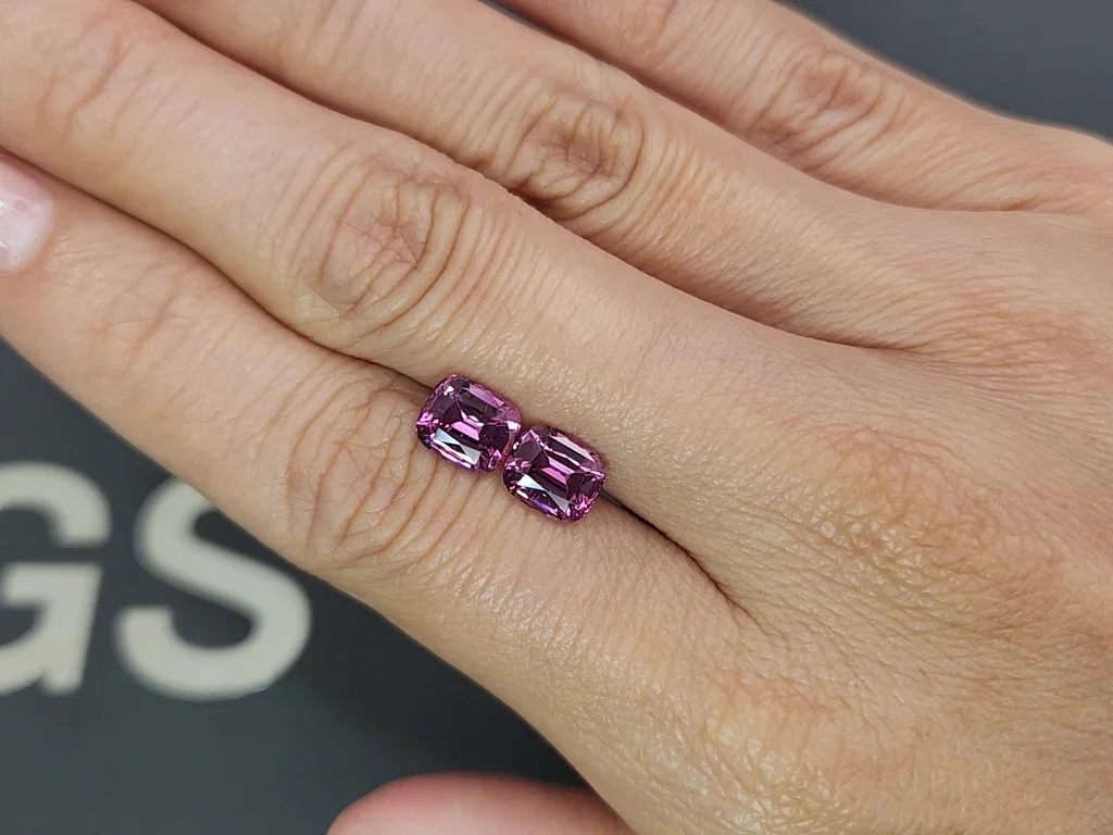 Pair of rhodolite garnets cushion cut 3.56 carats, Tanzania Image №2