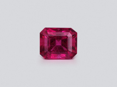 Tourmaline rubellite rose vif, taille octogonale 11,05 carats, Nigéria photo