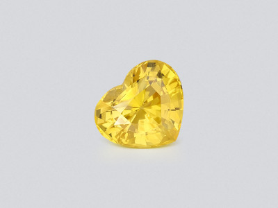 Saphir jaune vif taille cœur de 2,56 carats, Sri Lanka photo