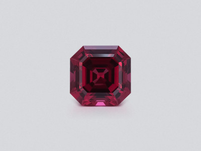 Rhodolite garnet radiant edging 2.97 carats, Madagascar photo
