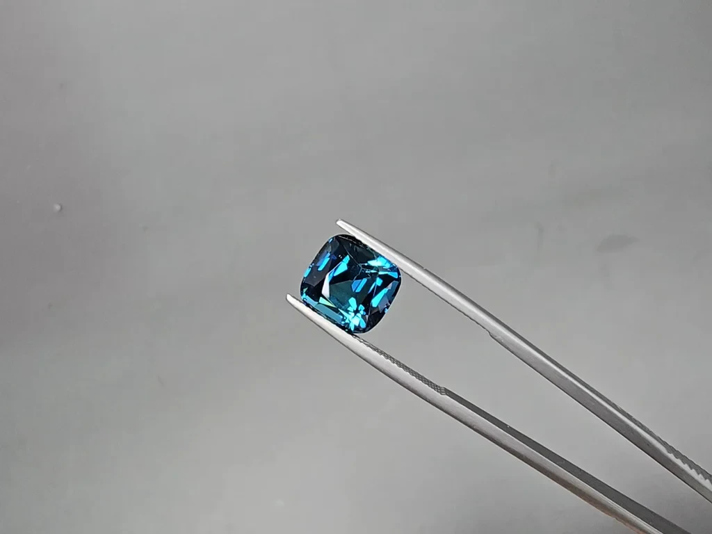 Indigolite tourmaline in cushion cut 5.31 carats, Afghanistan Image №3