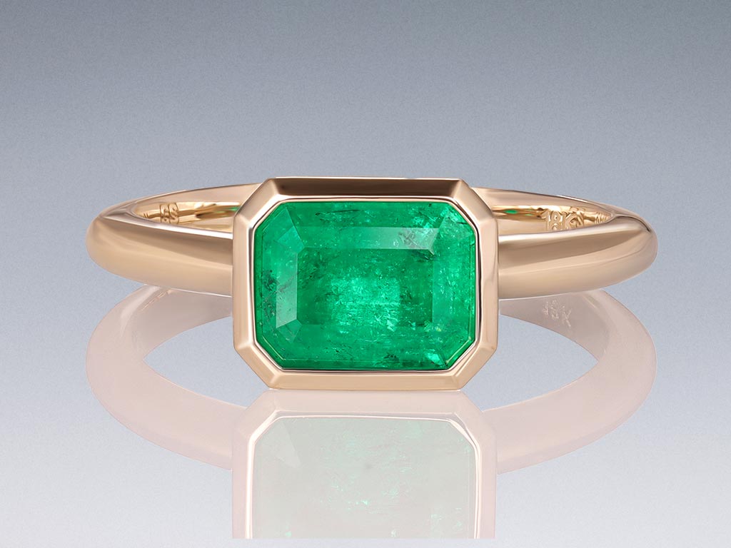 Ring with emerald 1.28 carats in 18K yellow gold  Image №1