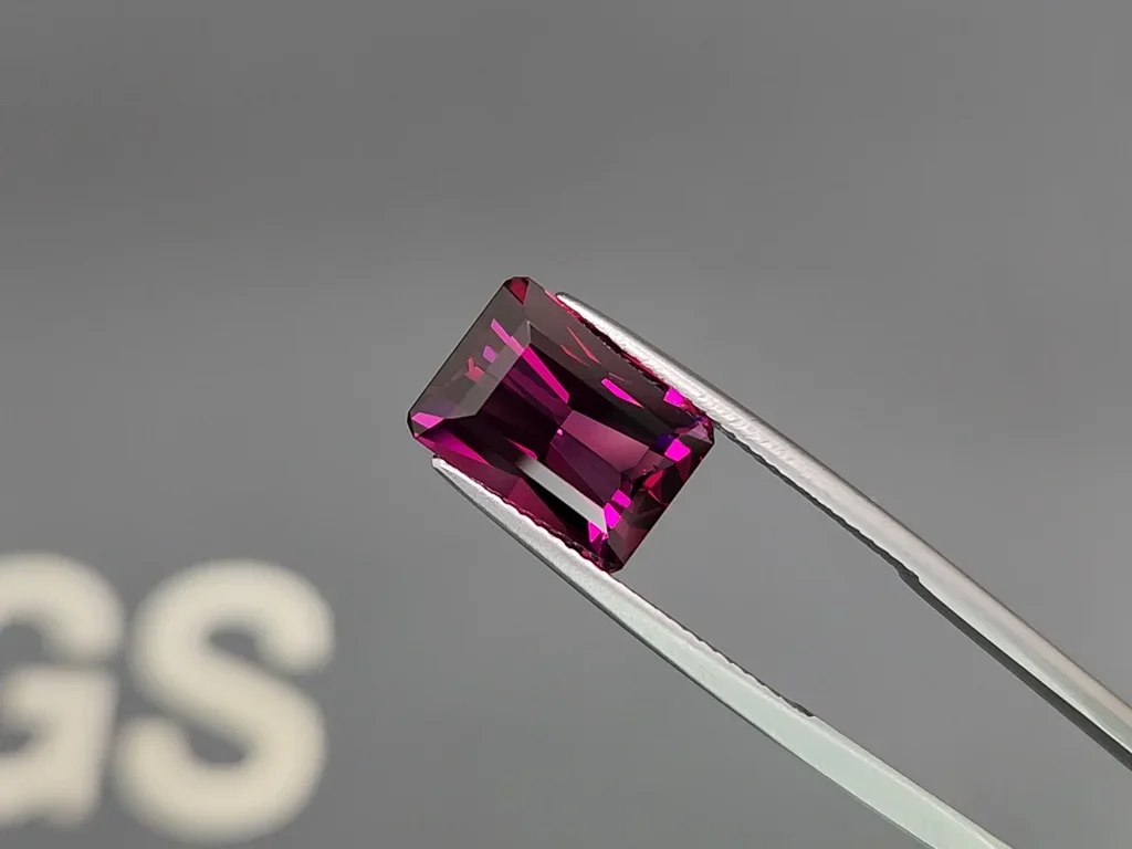 Granate umbalita violeta, talla octágono, 5,48 quilates Image №3