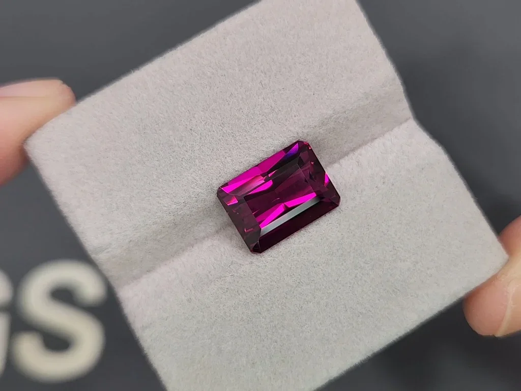 Granate umbalita violeta, talla octágono, 5,48 quilates Image №4